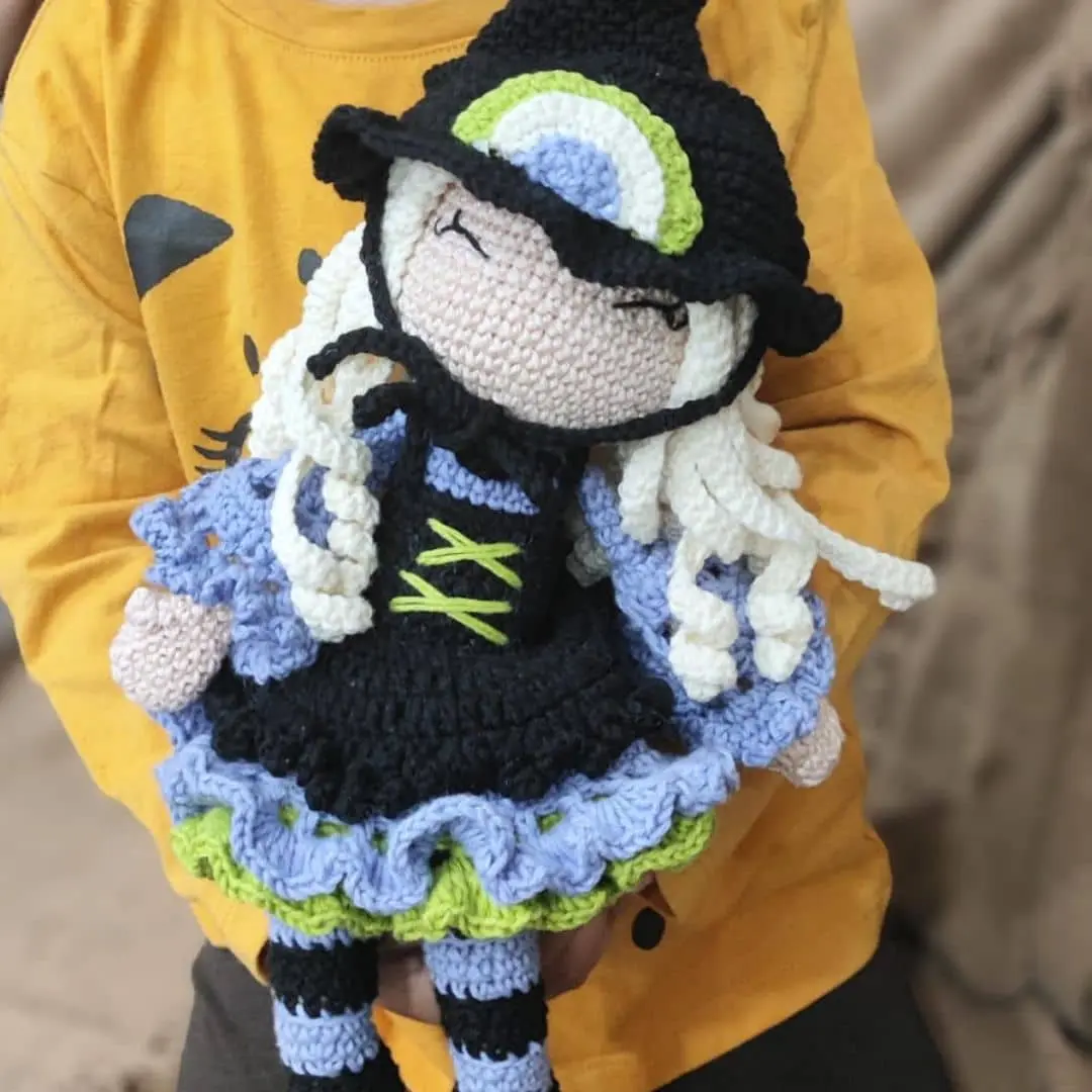 Patrón Amigurumi Brujita de Halloween – PDF descargable - Imagen 4